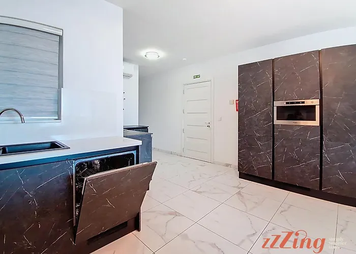 A Stunning With Spectacular Sea Views San Pawl il-Baħar