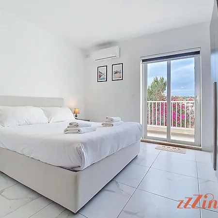 Apartment St Paul's 3br - Spectacular Sea Views *
