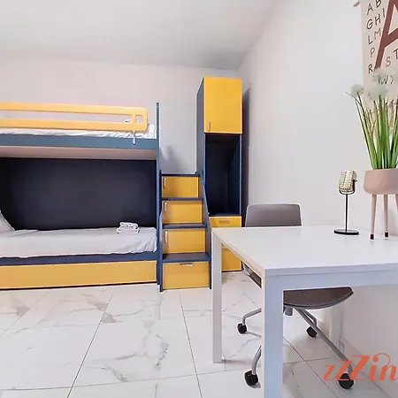 Апартаменты A Stunning With Spectacular Sea Views Сент-Полс-Бей