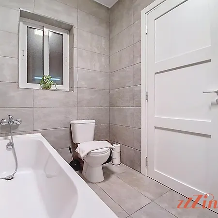 Апартаменты A Stunning With Spectacular Sea Views Сент-Полс-Бей